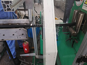 橡胶管喷码前处理.jpg 橡胶管喷码前处理.jpg